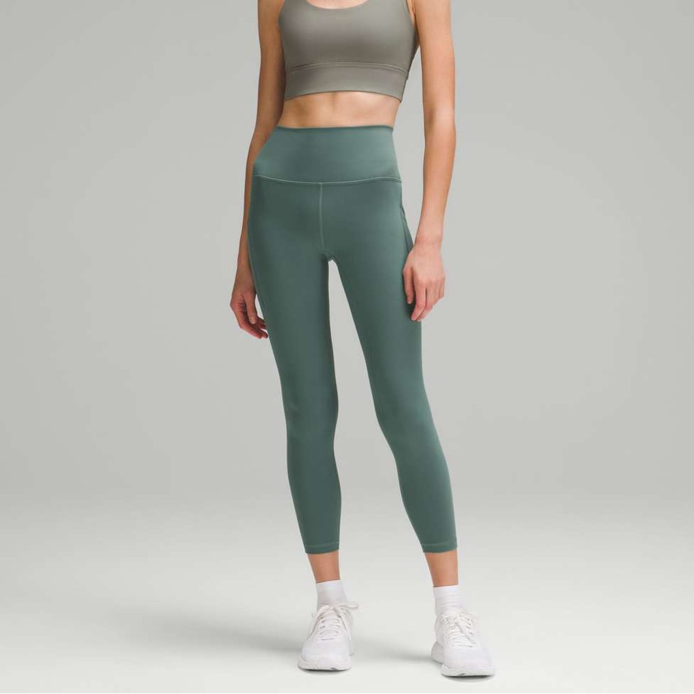Lululemon // NWT Wunder Train 25 Leggings in Medium Forest
